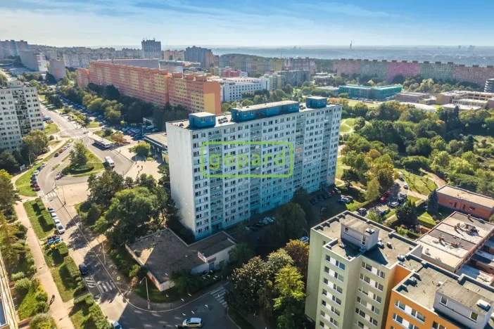 Pronájem bytu 3+kk, Praha, Řešovská, 56 m2