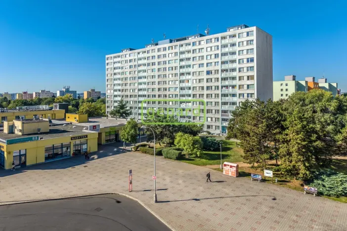 Pronájem bytu 3+kk, Praha, Řešovská, 56 m2