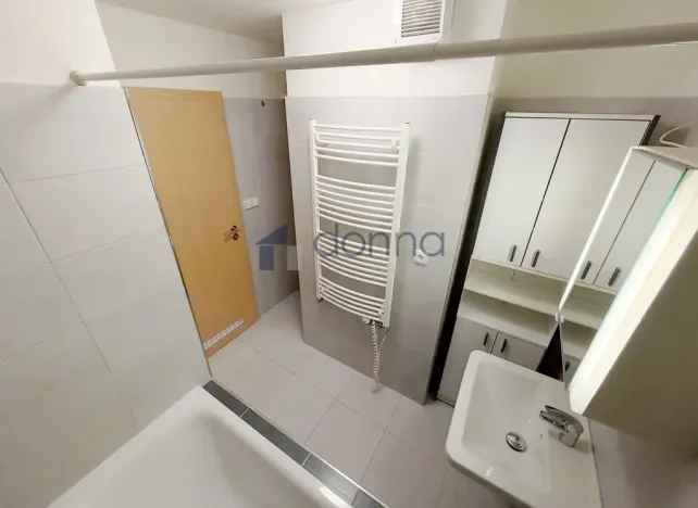 Pronájem bytu 2+kk, Praha, U Kamýku, 55 m2