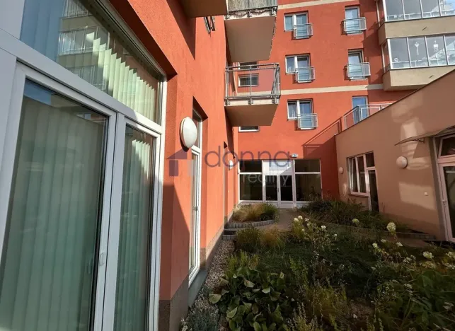 Pronájem bytu 2+kk, Praha, U Kamýku, 55 m2