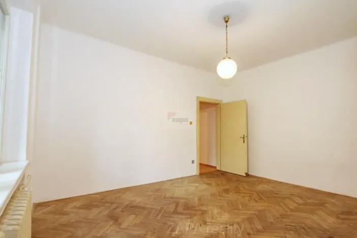 Pronájem bytu 1+1, Praha - Holešovice, U smaltovny, 37 m2