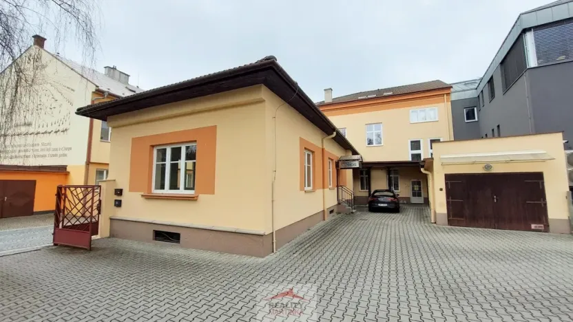 Pronájem skladu, Valašské Meziříčí, Poláškova, 24 m2