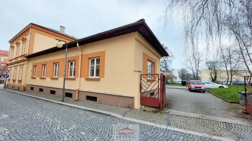 Pronájem skladu, Valašské Meziříčí, Poláškova, 24 m2