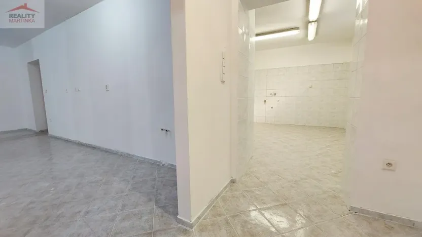 Pronájem skladu, Valašské Meziříčí, Šafaříkova, 143 m2