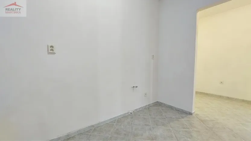 Pronájem skladu, Valašské Meziříčí, Šafaříkova, 143 m2