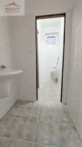 Pronájem skladu, Valašské Meziříčí, Šafaříkova, 143 m2