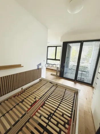Pronájem bytu 1+kk, Praha, Vladimíra Kobranova, 39 m2