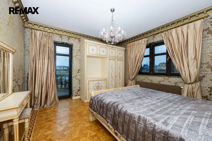Pronájem rodinného domu, Praha - Kunratice, 450 m2