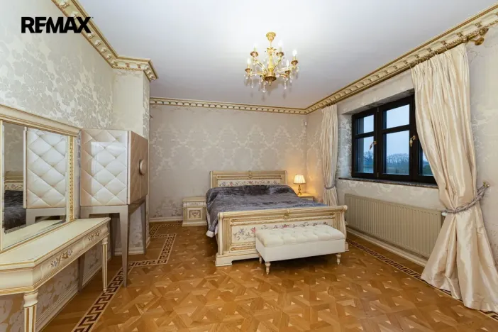 Pronájem rodinného domu, Praha - Kunratice, 450 m2