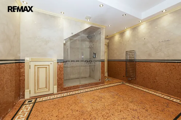 Pronájem rodinného domu, Praha - Kunratice, 450 m2