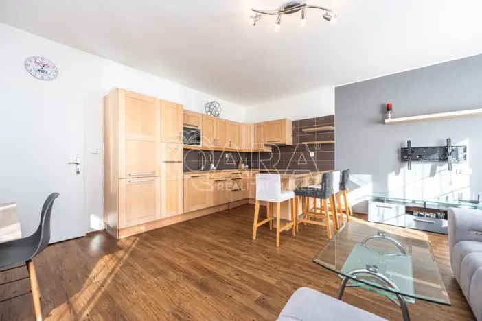 Pronájem bytu 3+kk, Holubice - Kozinec, Buková, 81 m2