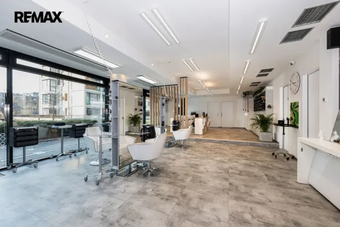 Pronájem obchodního prostoru, Praha - Libeň, Voctářova, 177 m2
