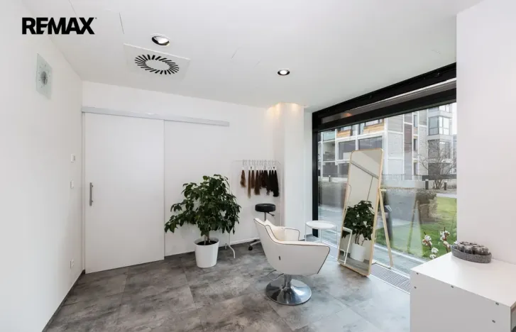 Pronájem obchodního prostoru, Praha - Libeň, Voctářova, 177 m2