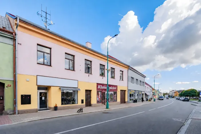 Prodej rodinného domu, Chlumec nad Cidlinou, 700 m2