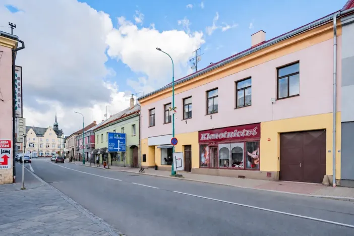 Prodej rodinného domu, Chlumec nad Cidlinou, 700 m2