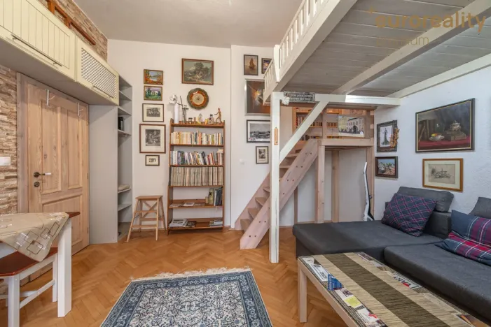 Prodej bytu 1+kk, Mariánské Lázně, Žižkova, 25 m2