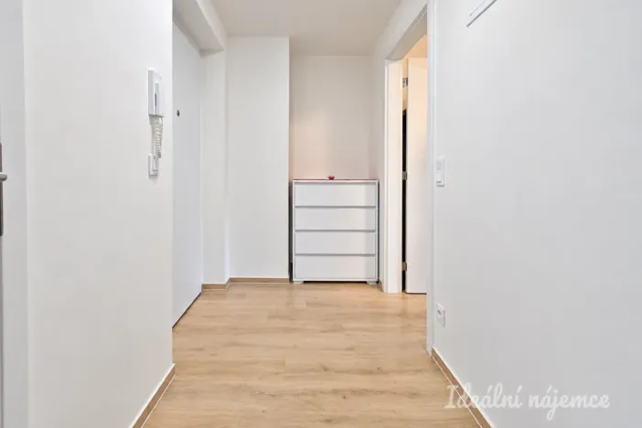 Prodej bytu 1+kk, Brno, Jižní, 34 m2