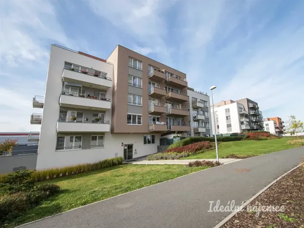 Pronájem bytu 2+kk, Praha - Letňany, Štanderova, 60 m2