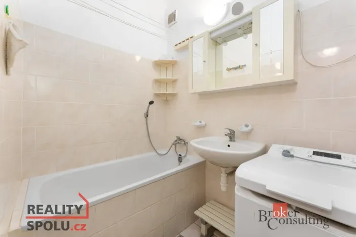 Prodej bytu 3+1, Praha, 72 m2
