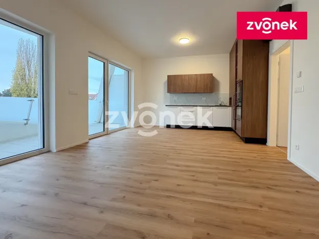 Pronájem bytu 2+kk, Brno, Komárovská, 55 m2
