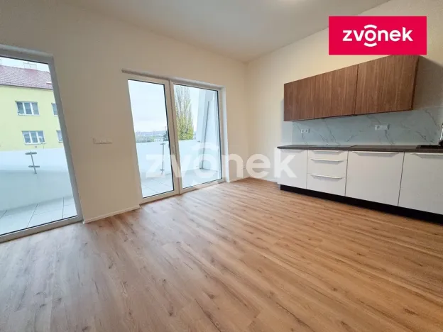 Pronájem bytu 2+kk, Brno, Komárovská, 55 m2