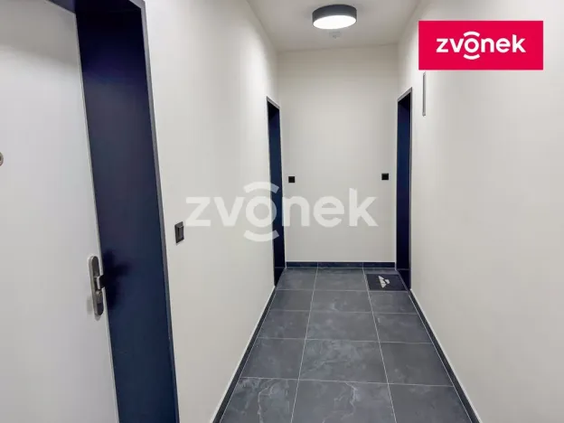 Pronájem bytu 2+kk, Brno, Komárovská, 55 m2
