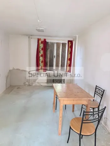 Prodej rodinného domu, Dobrovice - Holé Vrchy, 250 m2