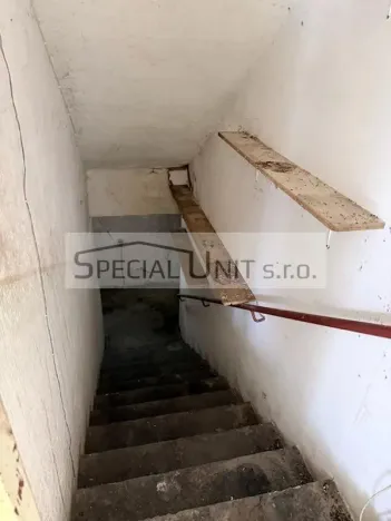 Prodej rodinného domu, Dobrovice - Holé Vrchy, 250 m2
