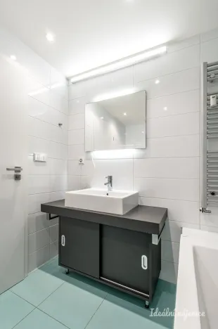 Pronájem bytu 2+kk, Praha - Libeň, U libeňského pivovaru, 45 m2