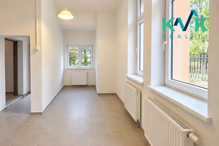 Prodej komerční nemovitosti, Březová, Hamerská, 100 m2