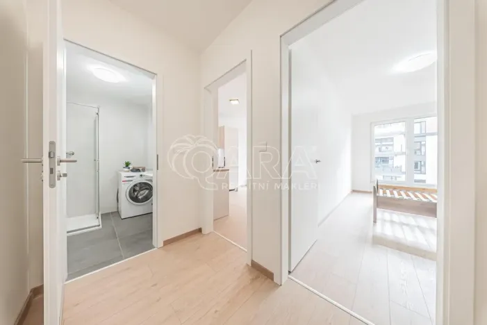 Pronájem bytu 2+kk, Praha - Řeporyje, Haenkeho, 47 m2