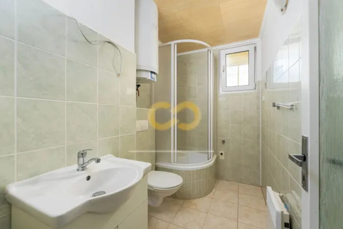 Prodej bytu 2+1, Husinec, Kostnická, 47 m2