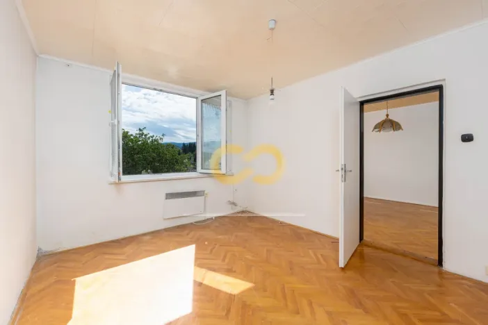 Prodej bytu 2+1, Husinec, Kostnická, 47 m2