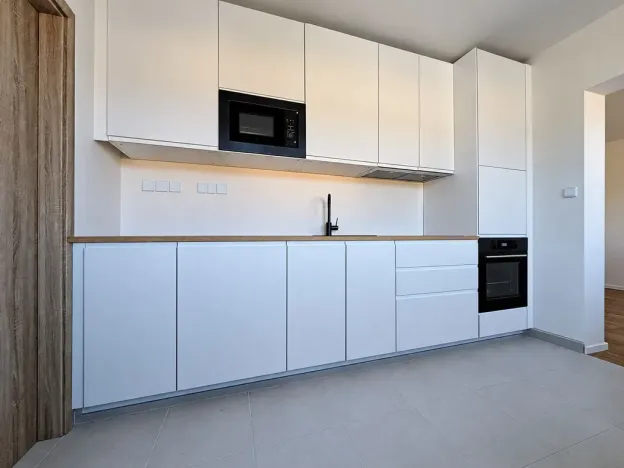 Pronájem bytu 3+1, Jarpice, 85 m2