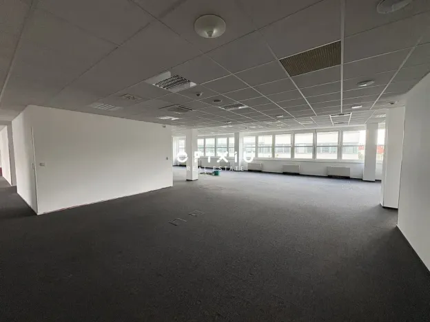 Pronájem kanceláře, Praha - Smíchov, Karla Engliše, 1500 m2