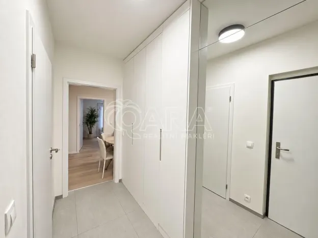 Pronájem bytu 2+kk, Praha - Hloubětín, Kolbenova, 46 m2