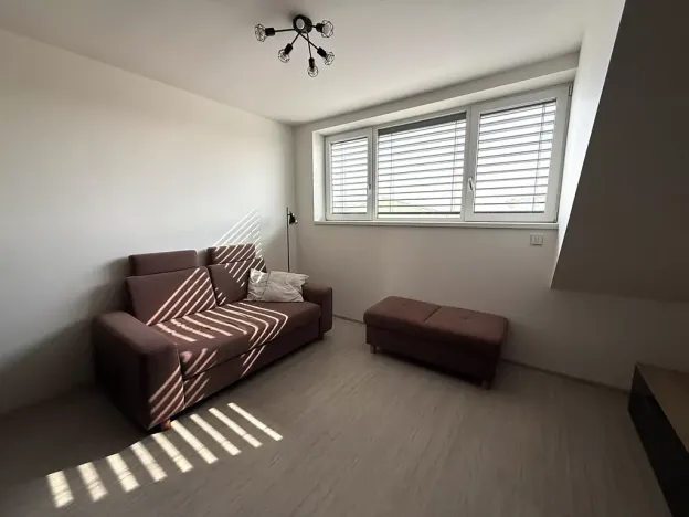 Pronájem bytu 2+kk, Brno, Porhajmova, 55 m2