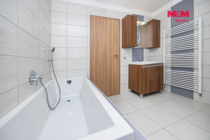 Prodej bytu 3+kk, Pardubice - Zelené Předměstí, Hronovická, 119 m2