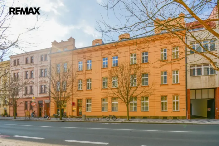 Pronájem kanceláře, Hradec Králové, Československé armády, 60 m2