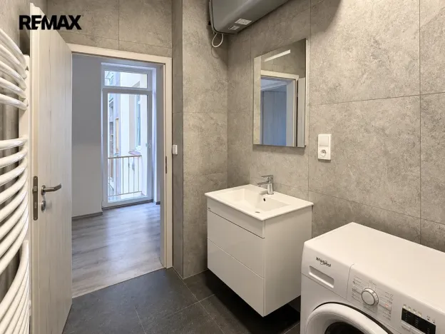 Prodej bytu 2+kk, Praha - Vysočany, Prouzova, 54 m2