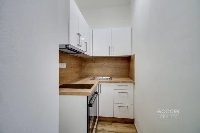 Pronájem bytu 1+kk, Praha - Vysočany, Staromlýnská, 31 m2
