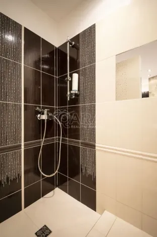 Prodej bytu 1+kk, Praha - Prosek, Veltruská, 22 m2