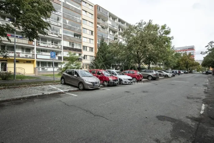 Prodej bytu 1+kk, Praha - Prosek, Veltruská, 22 m2