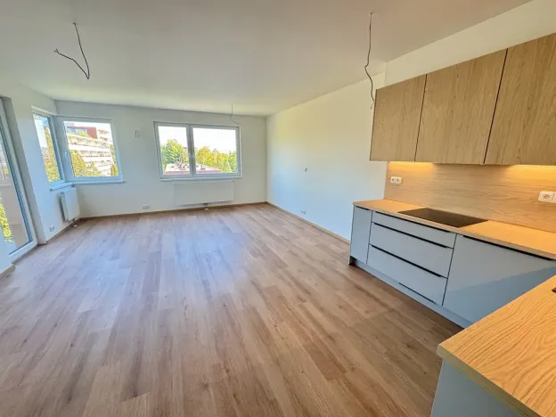 Pronájem bytu 3+kk, Zlín, Nad Stráněmi, 73 m2