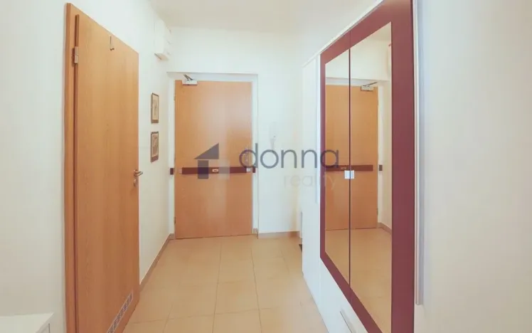 Pronájem bytu 1+kk, Praha, V dolině, 32 m2