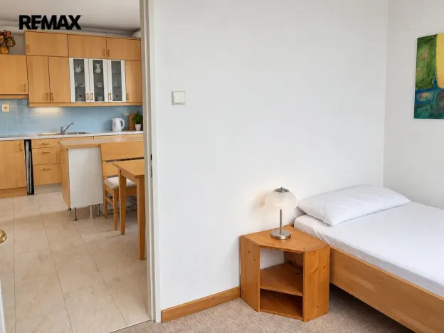 Pronájem bytu 2+1, Karlovy Vary - Bohatice, Jasmínová, 108 m2