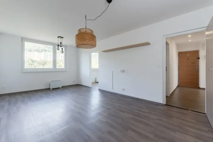 Prodej bytu 3+1, Krupka - Bohosudov, Komenského, 82 m2