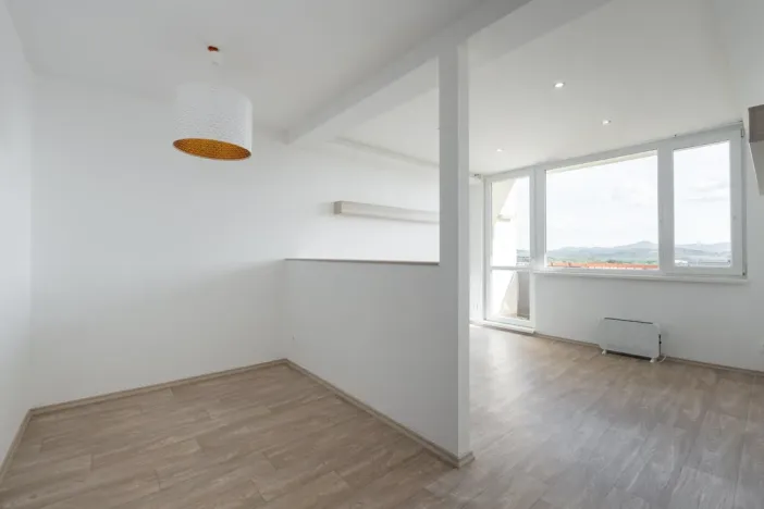 Prodej bytu 3+1, Krupka - Bohosudov, Komenského, 82 m2