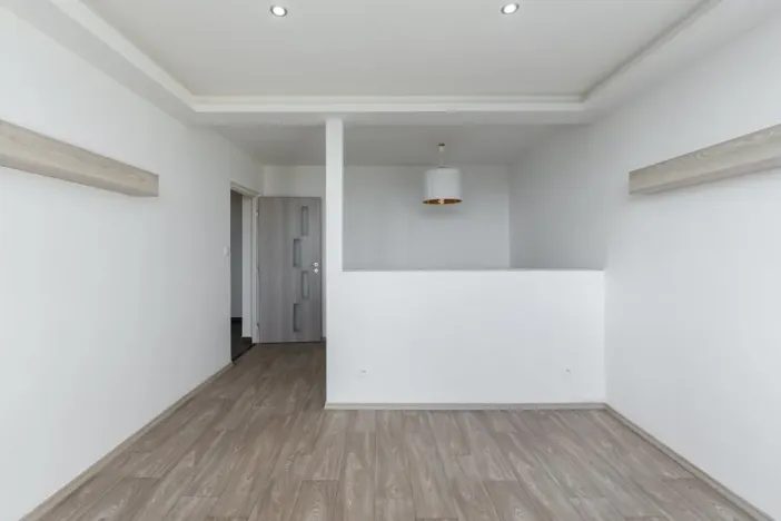 Prodej bytu 3+1, Krupka - Bohosudov, Komenského, 82 m2