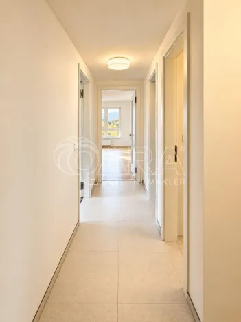 Pronájem bytu 3+kk, Praha - Modřany, Kolmanova, 94 m2